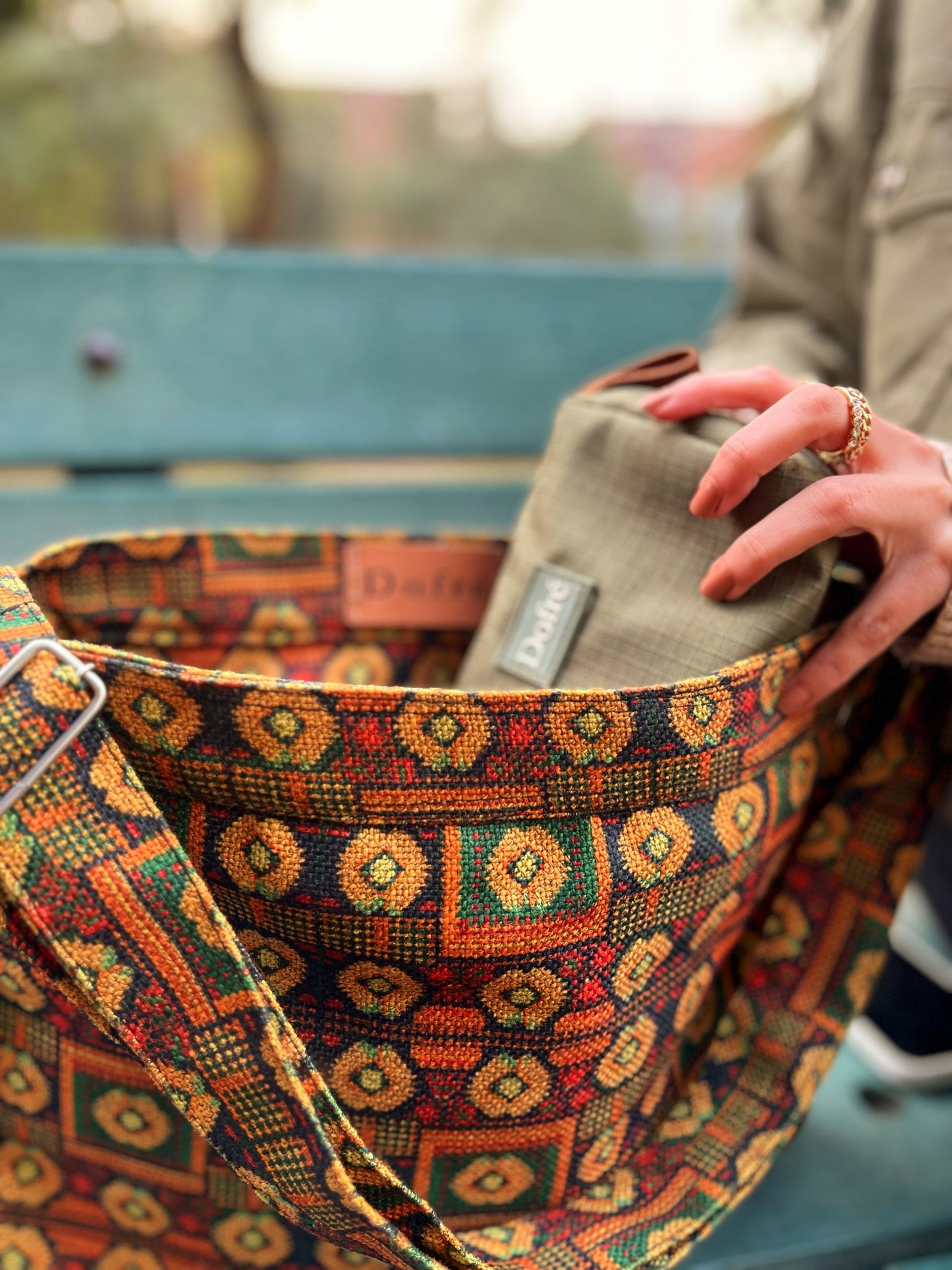 Dofre Chic Vision Crossbody bag - Orange pattern