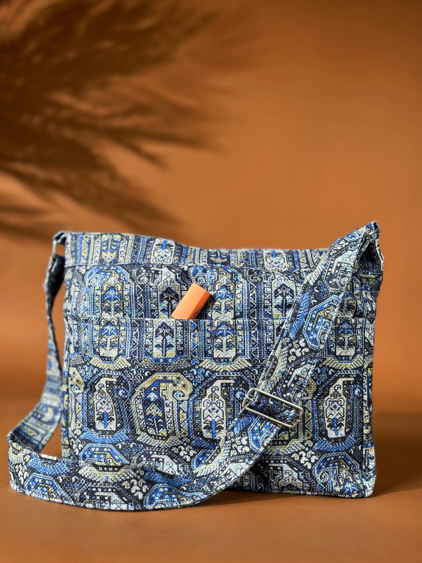 Dofre Chic Vision Crossbody bag - Orange pattern