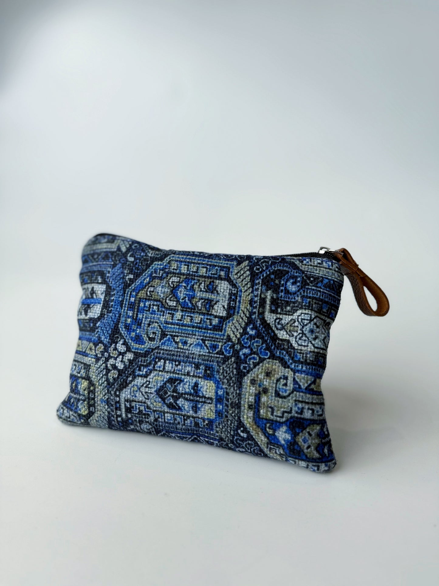 Jazzy Pouch – Blue Pattern