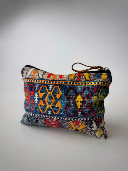 Jazzy Pouch – Multicolor Pattern