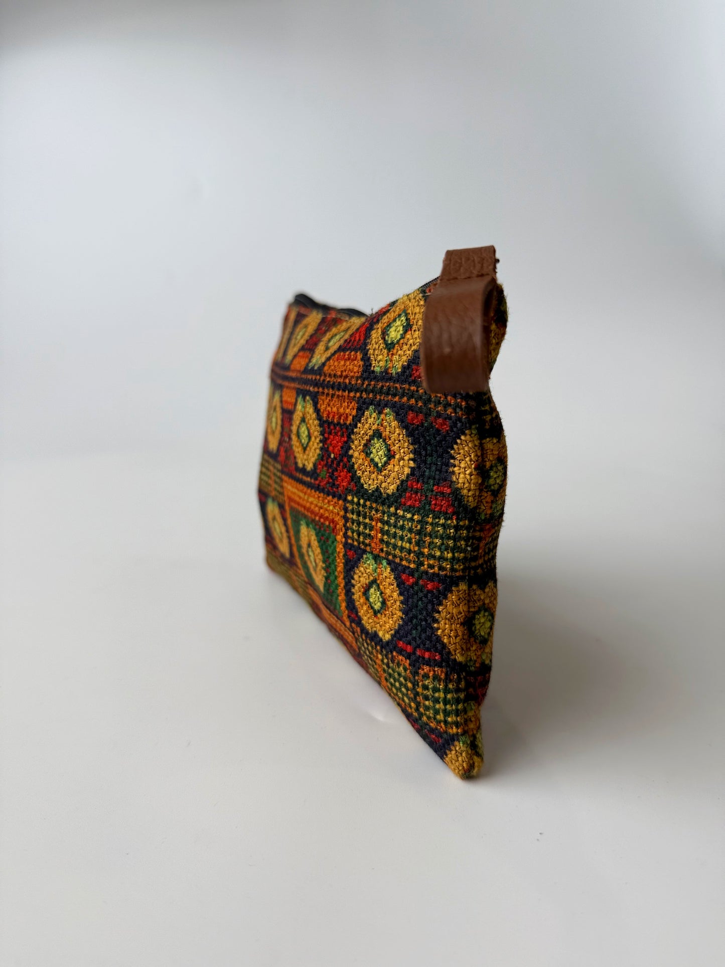 Jazzy Pouch – Orange Pattern