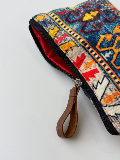 Jazzy Pouch – Multicolor Pattern